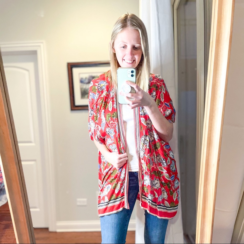 Lightweight shirt sleeve wrap